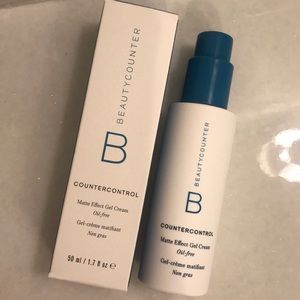 BeautyCounter Matte Effect Gel Cream
